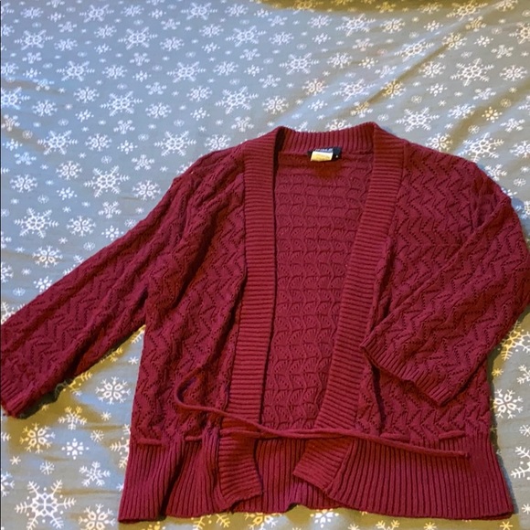 Burgundy Knitted Cardigan With a Drawstring. - Picture 2 of 5